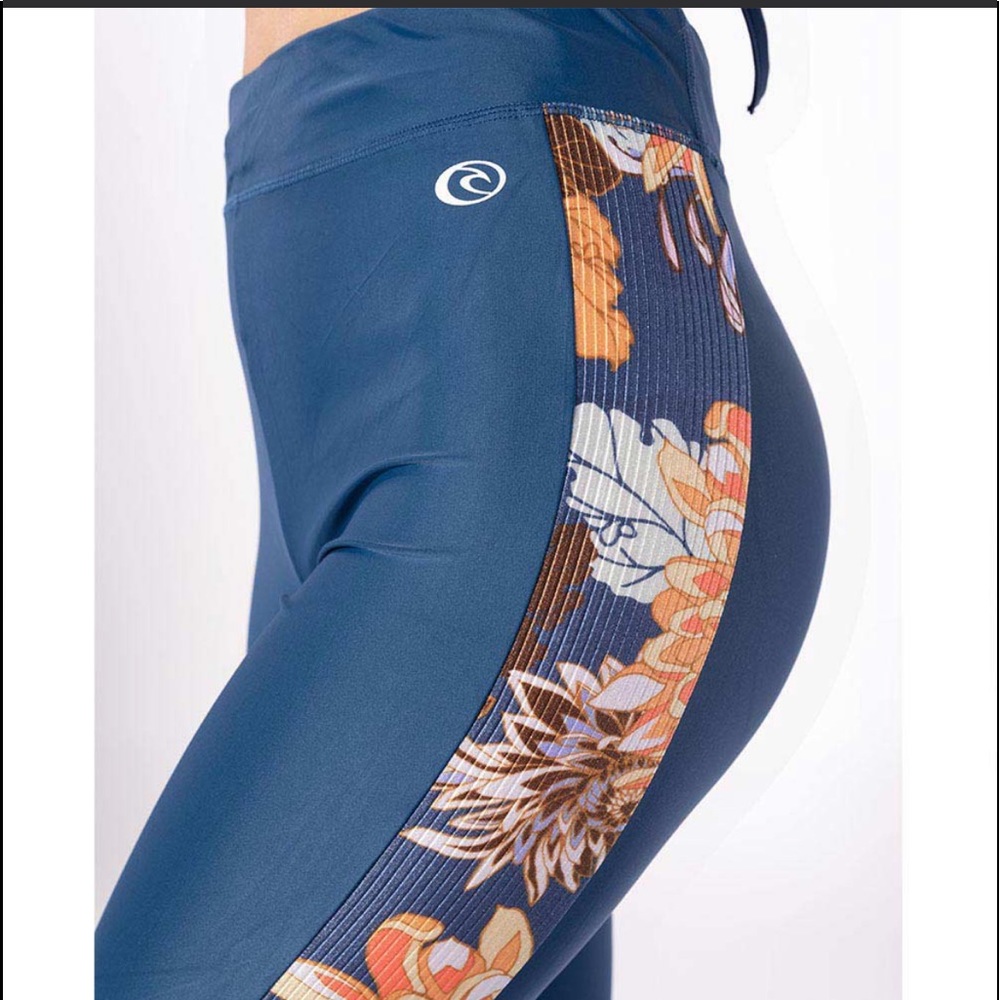 Rip Curl Blue and Floral Yardage Surf Pants Size 4 / XS - Picture 3 of 13